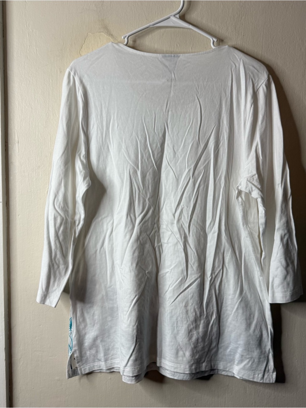 Chicos White Embroidered Hem 3/4 Sleeve Blouse 2 - Picture 4 of 6
